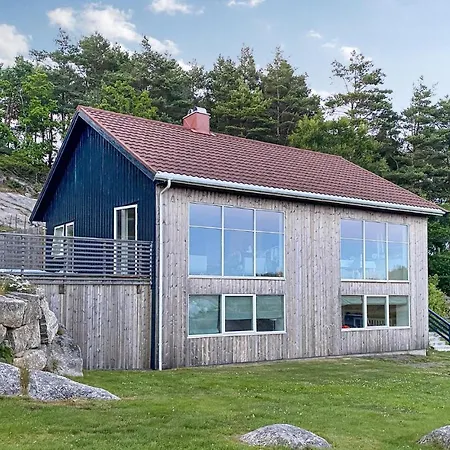 Holiday home 4 Bedroom Stunning In *