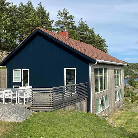 Holiday home 4 Bedroom Stunning In Farsund