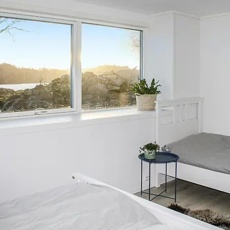 4 Bedroom Stunning In Holiday home